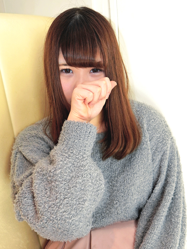 ヌキ・奈良店 みおり 18歳 T：159cm　B：86(C)　W：57　H：88